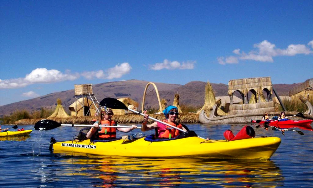 Remando en el Titicaca: Tour Uros en Kayak
