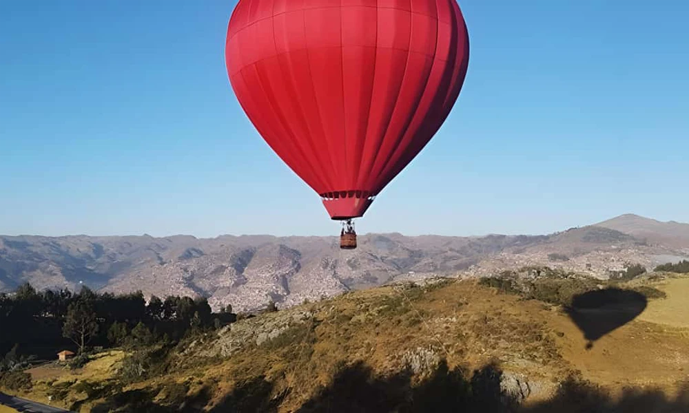 Paseo Globo Aerostático en Cusco + Picnic | 100 Metros de Altura