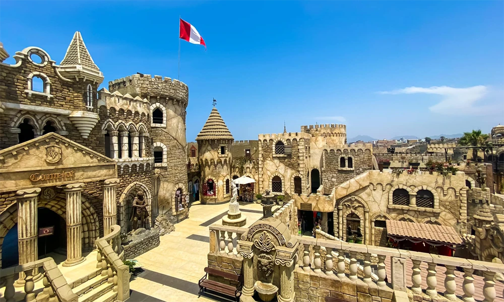 Lomas de Lachay & Castillo de Chancay | Ruta Natural y Cultural | Full Day
