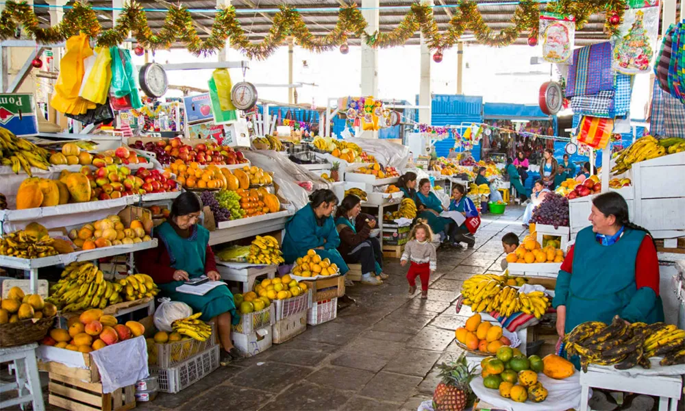 mercado-de-san-pedro-cusco-