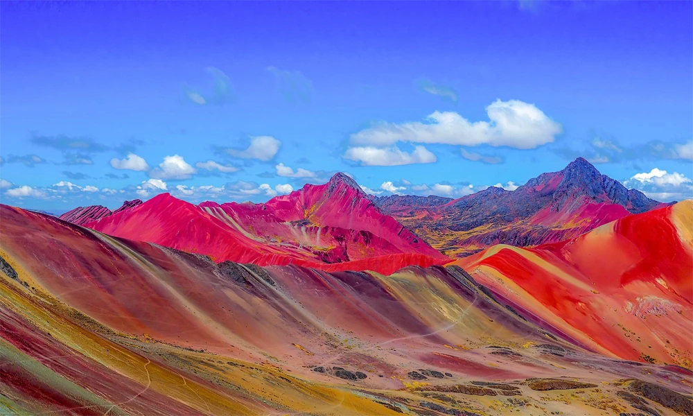 Tour privado Montaña de colores y Valle Rojo + Desayuno y Almuerzo Buffet