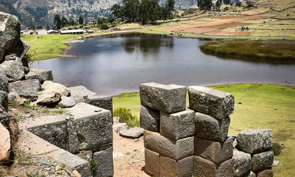 Guía completa para explorar el complejo arqueológico de Vilcashuamán
