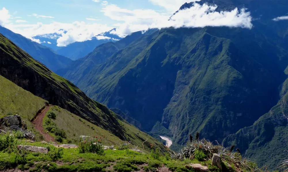 visita-el-canon-de-shucto-