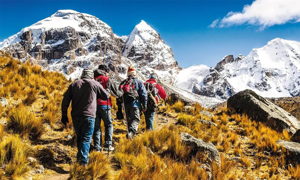 Qué Empacar para un Trekking en los Andes Peruano