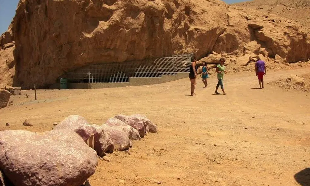 Cueva de Toquepala (Tacna)