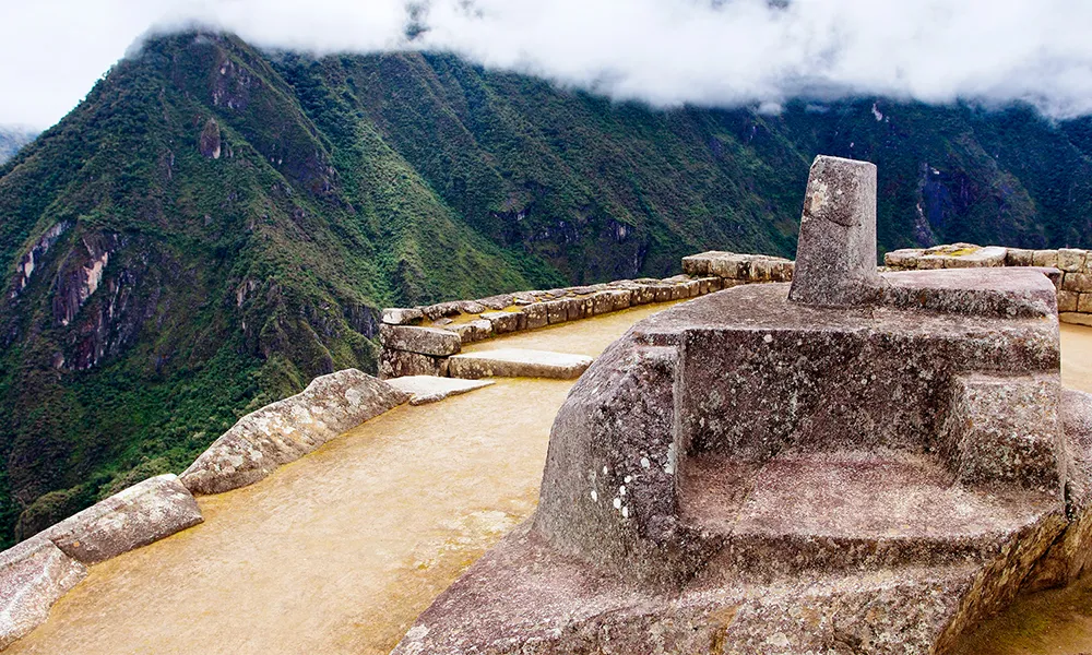 Los relojes solares incas y preincas