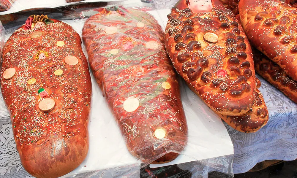 Pan Wawa y T’anta Wawa en el Día de los Difuntos