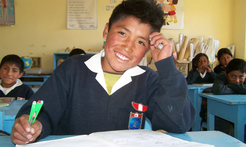 Visita a escuelas rurales andinas