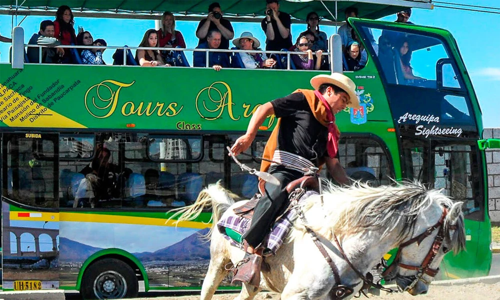 Passeio pela cidade de Arequipa e Vulcões pela Mirabus