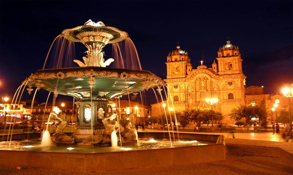 Passeio noturno pela cidade de Cusco