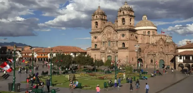 Mejores Agencias en Cusco para Hacer el Salkantay Trek vs Reservar por Libre