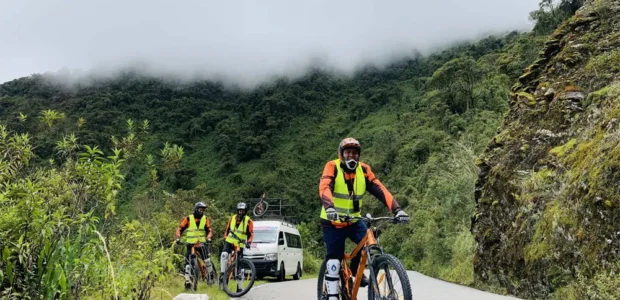 Itinerario del primer día: descenso en bici desde Abra Málaga hasta la ceja de selva
