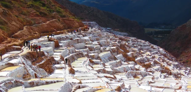 Salineras de Maras: mejores horarios, fotos y cómo visitarlas