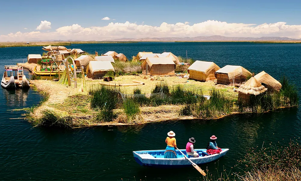 Islas de totora del Lago Titicaca