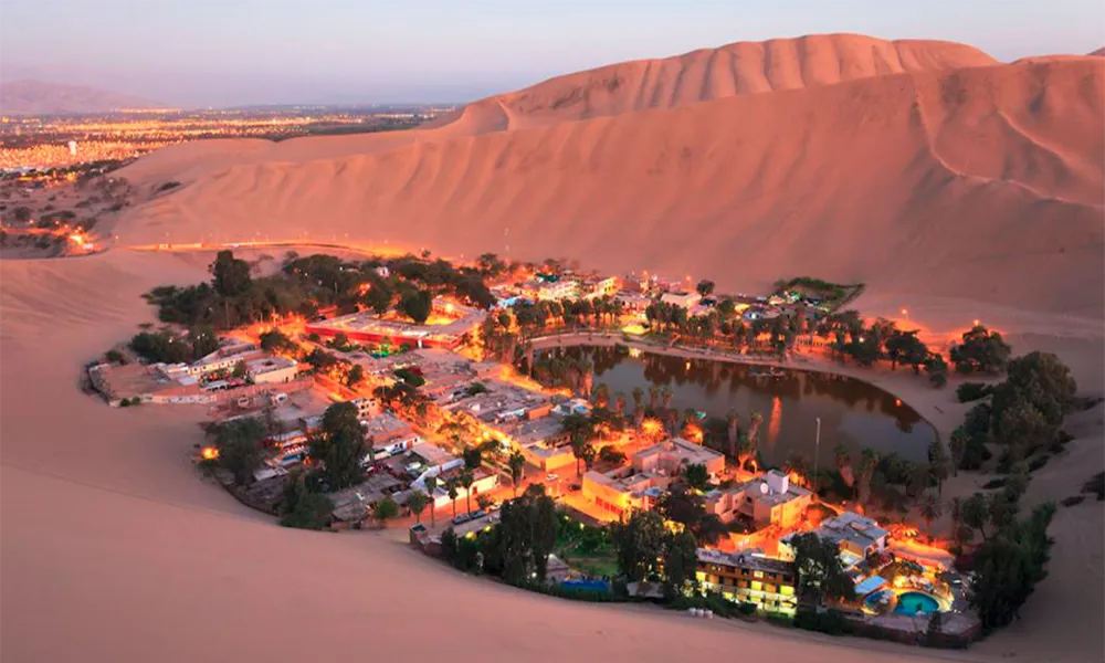 Tour Privado Nazca y Huacachina desde Lima (2 Días / 1 Noche)