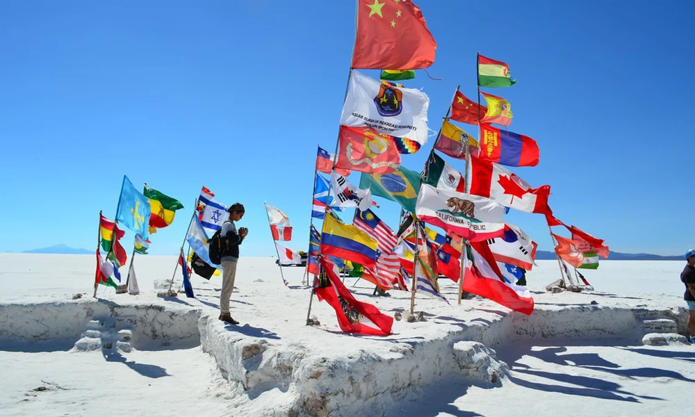 Salar de Uyuni desde Sucre Tour por el Altiplano y Lagunas Andinas