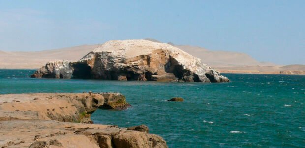 Playa Mendieta: Naturaleza Salvaje y Desconexión Total en Paracas