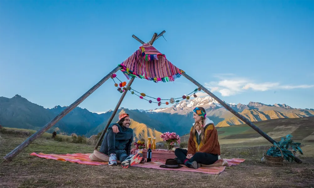 Desde Cusco: Excursión a Waqrapukara y Picnic | Tour Privado