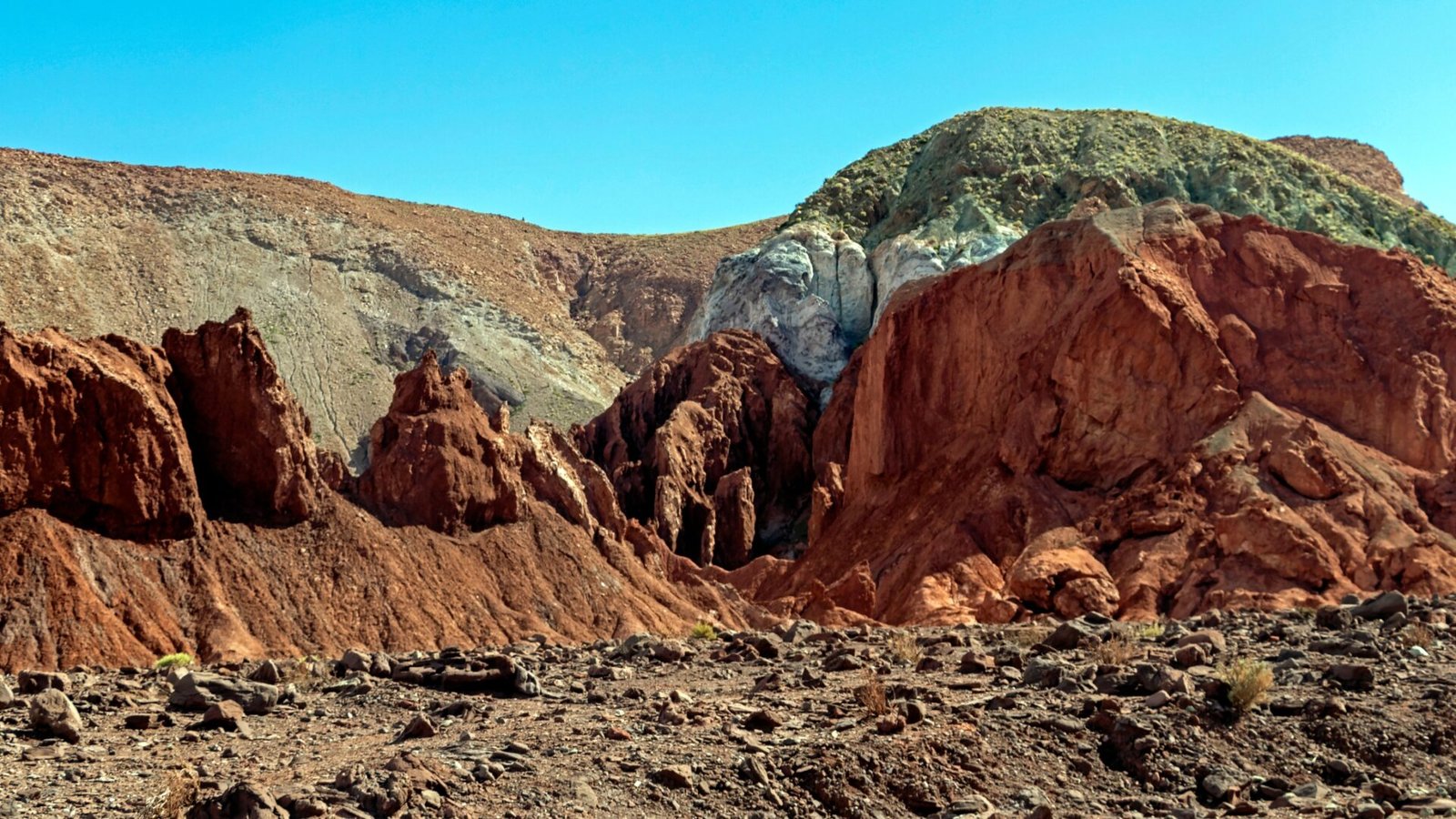 VALLE DEL ARCOÍRIS